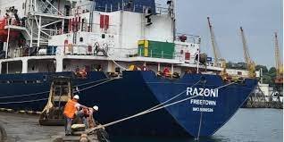 Перше судно з українським зерном вийшло з Одеського порту: вантаж їде у Африку