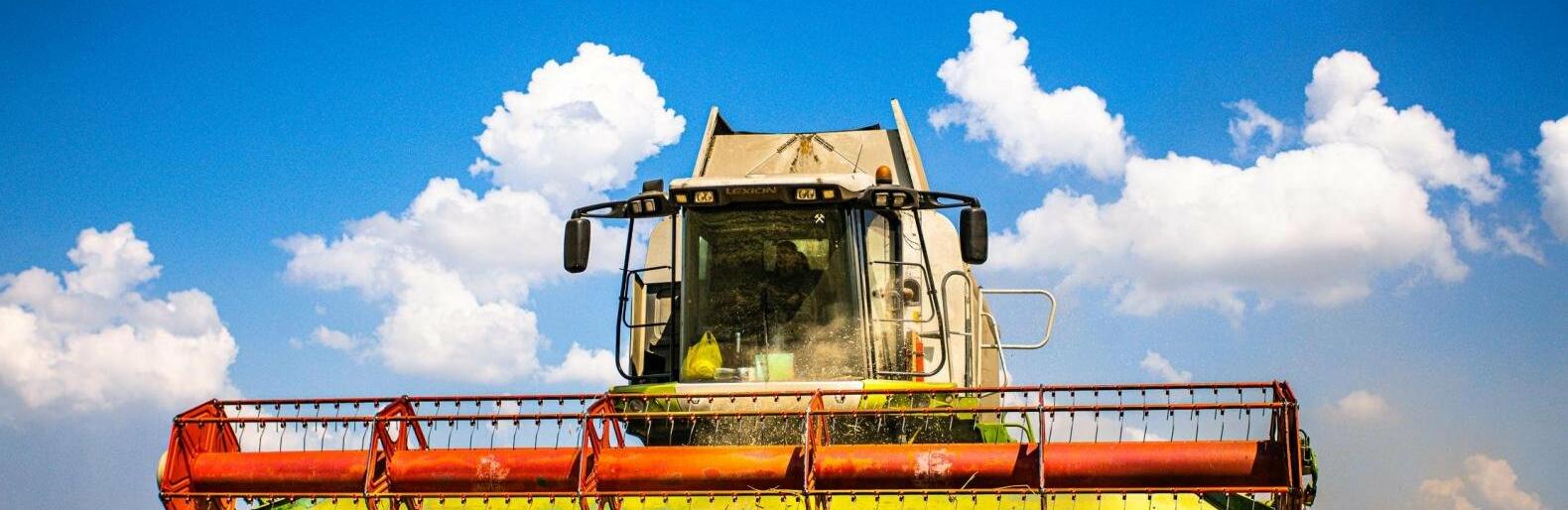 Зібрали понад 3 млн тонн зерна, засіяли поля озимими: підсумки аграрного року незламних на Дніпропетровщині
