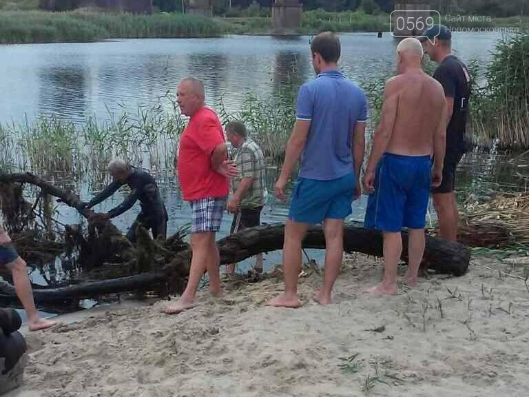 Новомосковск: на Вороновке почистили дно будущего пляжа, фото-6 Новомосковск: на Вороновке почистили дно будущего пляжа, фото-6