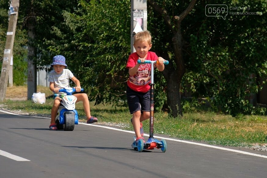 В Новомосковському районі вже оновили шість із семи заплано..., фото-2 В Новомосковському районі вже оновили шість із семи запланованих на цей рік доріг , фото-2