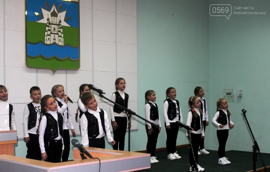 У Новомосковську привітали працівників культури, фото-11 У Новомосковську привітали працівників культури, фото-11