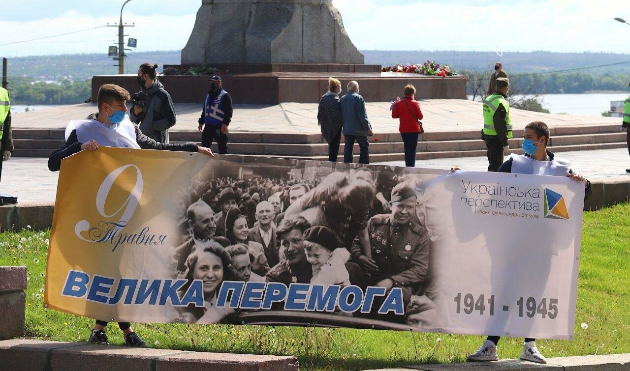 Вилкул в честь 9 Мая организовал в Днепре масштабный автопр..., фото-7 Вилкул в честь 9 Мая организовал в Днепре масштабный автопробег, фото-7