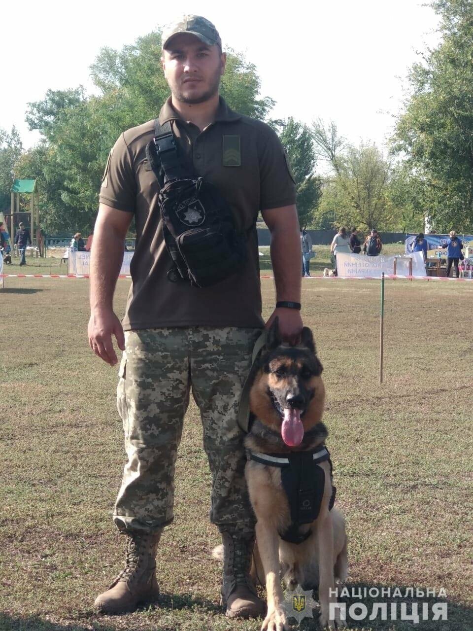 У Новомосковську поліцейські кінологи та їх вихованці взяли..., фото-4 У Новомосковську поліцейські кінологи та їх вихованці взяли участь у показових виступах службових та охоронних собак, фото-4