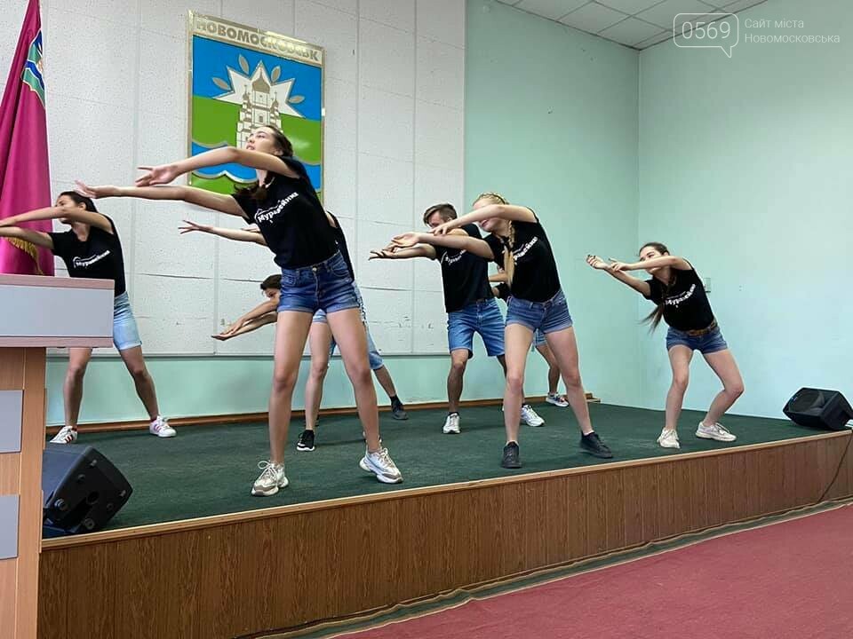 У Новомосковську нагородили учасників та переможців "Бюджет..., фото-5 У Новомосковську нагородили учасників та переможців "Бюджету участі -2020": ФОТО, фото-5