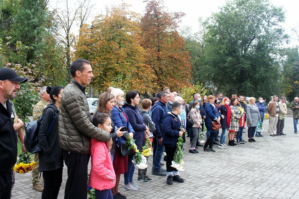 У Новомосковську в День захисника України вшанували полегл..., фото-11 У Новомосковську в День захисника України вшанували полеглих на Донбасі героїв: ФОТО, фото-11