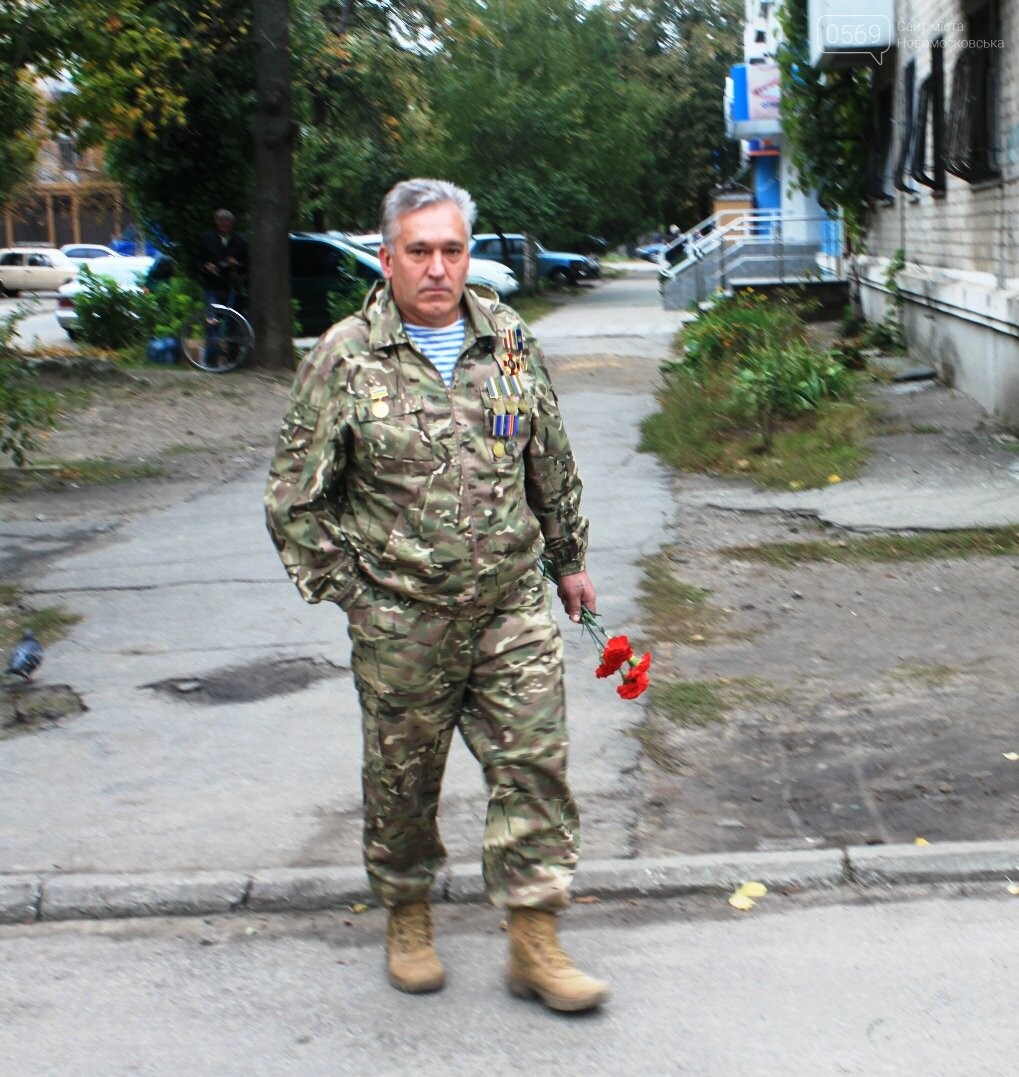 У Новомосковську в День захисника України вшанували полегли..., фото-5 У Новомосковську в День захисника України вшанували полеглих на Донбасі героїв: ФОТО, фото-5