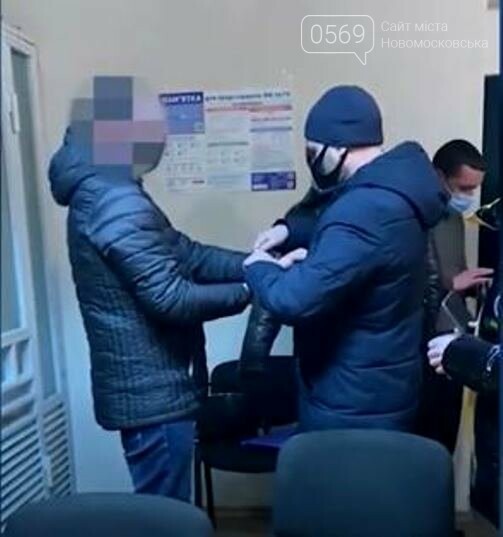 На Дніпропетровщині поліцейські затримали лідера озброєного..., фото-1 На Дніпропетровщині поліцейські затримали лідера озброєного злочинного угруповання, підозрюваного у розбійних нападах на фермерські господа..., фото-1