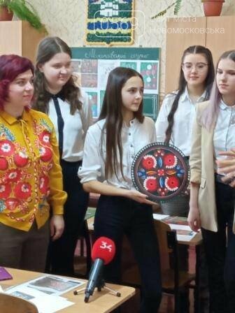 Керівник одного з гуртків ЦПР Новомосковська увійшла до Кни..., фото-8 Керівник одного з гуртків ЦПР Новомосковська увійшла до Книги рекордів України, фото-8