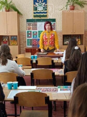 Керівник одного з гуртків ЦПР Новомосковська увійшла до Кни..., фото-2 Керівник одного з гуртків ЦПР Новомосковська увійшла до Книги рекордів України, фото-2
