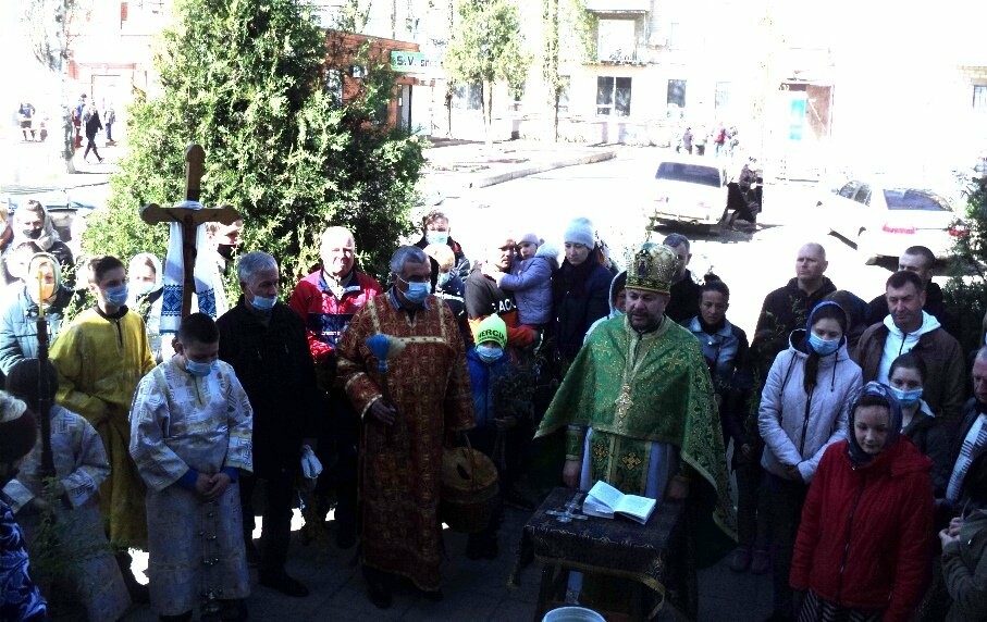 У Новомосковських церквах та храмах пройшли богослужіння з нагоди Вербної неділі, фото-3