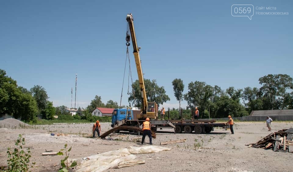 Підрядник відновив роботи на стадіоні «Металург» міста Новомосковська, фото-2