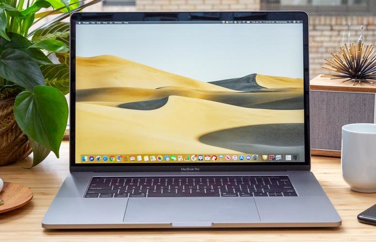 Лучшие ноутбуки Apple, фото-1 Лучшие ноутбуки Apple, фото-1