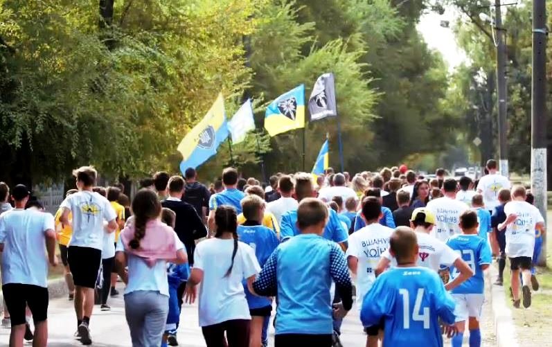 Батько загиблого в АТО мешканця Новомосковська створив слайд-відео... Батько загиблого в АТО мешканця Новомосковська створив слайд-відео нещодавнього забігу-пам'яті, Ольга