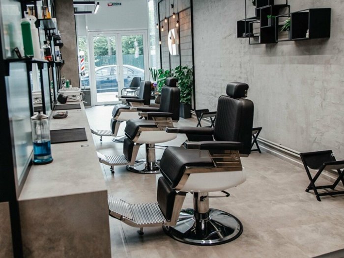 чоловічий перукар